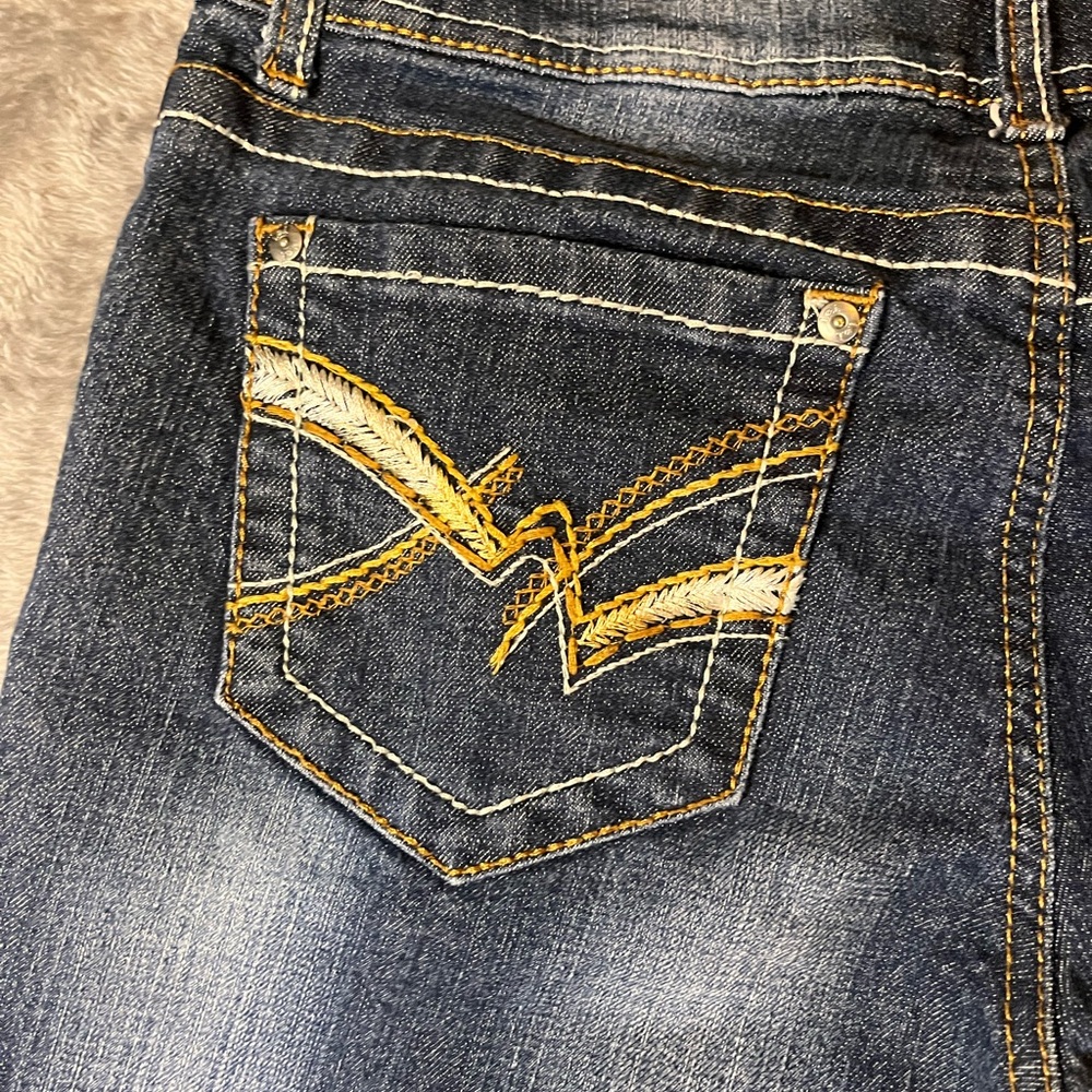 11 Short l.e.i. ashley Lowrise Boot Jeans - Blue - Picture 13 of 15